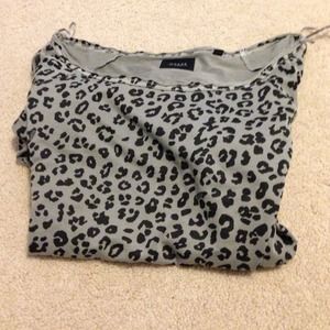 Guess sweatshirt 💙