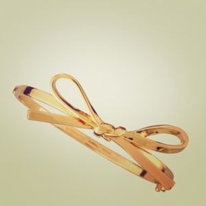 Kate spade bow bracelet - gold. NWT and box!!