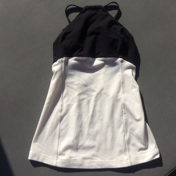 lululemon athletica Tops - EUC LULULEMON DANCE TOP