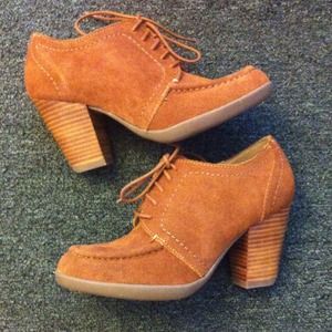 🚫SOLD🚫 Brown Lace Up Booties/Oxford Booties