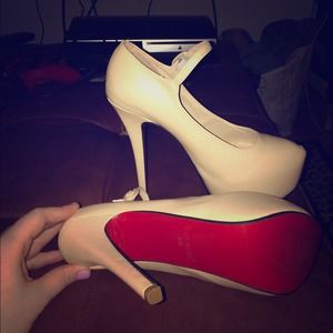 tan heels with red bottoms