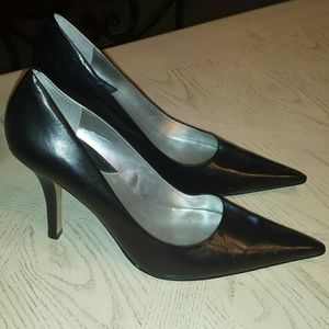 Nine West Classic Black Pump