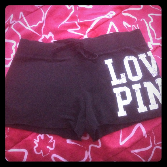 ✨Victoria Secret Pink Short Shorts✨