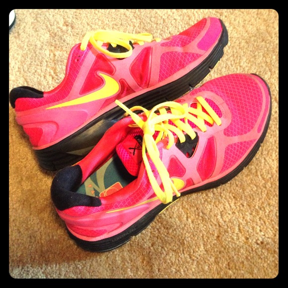 ⭐️SOLD⭐️Nike Lunarglide 3