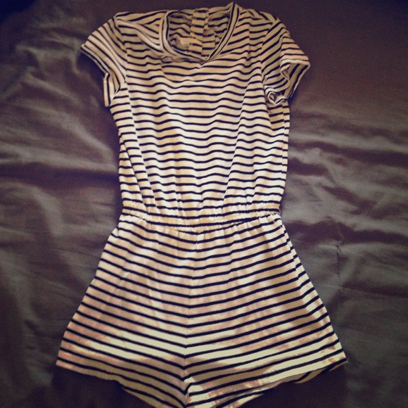 💢SOLD💢American Apparel Romper