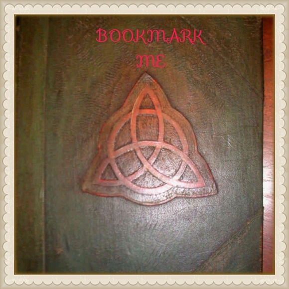 Bookmark My Closet! - Picture 1 of 2