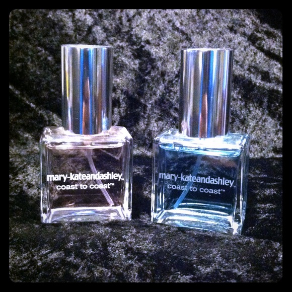 Mary-Kate and Ashley Other - Mary-Kate and Ashley perfume