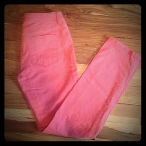 LOFT modern straight skinnies!