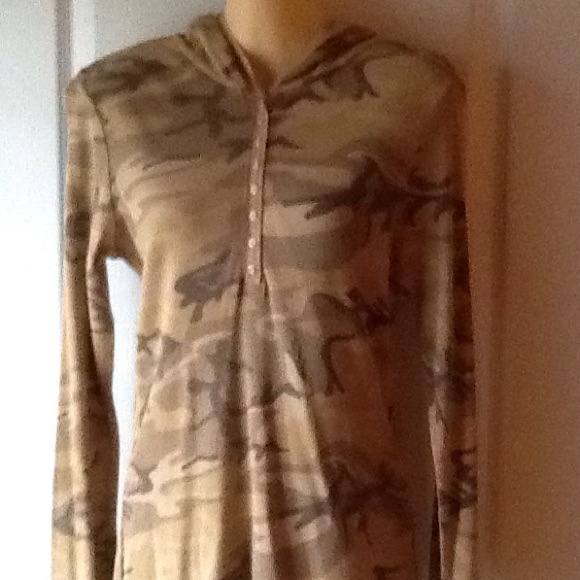 Apt 9 camo top.