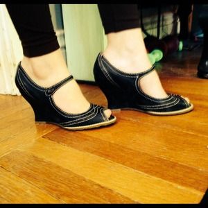 Navy blue Seychelles wedge- heeled shoes in 8.5.