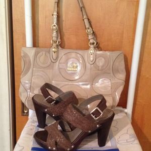 Coach purse & Vince Camuto brown heels 🔴Reserved