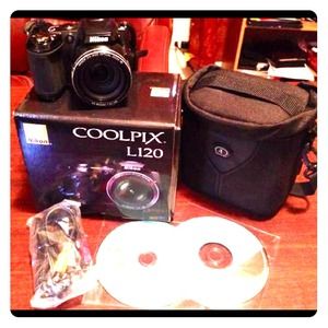 Nikon COOLPIX L120 14.1 MP Digital Camera 21x zoom