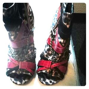 Leopard/red high heel