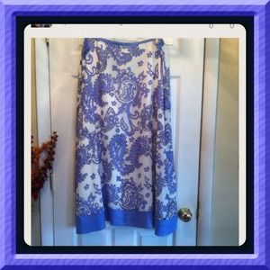 🌺BEST SKIRTS AND DRESS HP 4/29🌺 Lovely Skirt