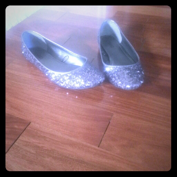 Glitter flats - Picture 1 of 2