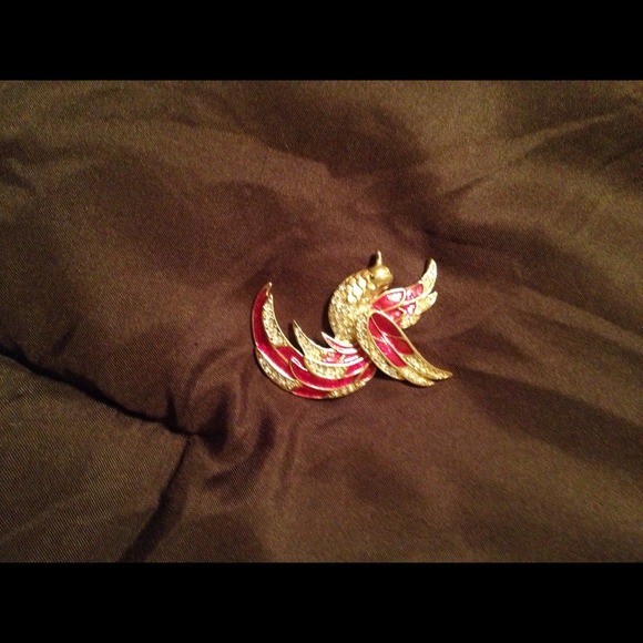 Brooch - Picture 2 of 3