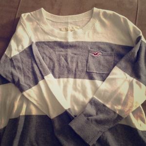 Hollister sweater