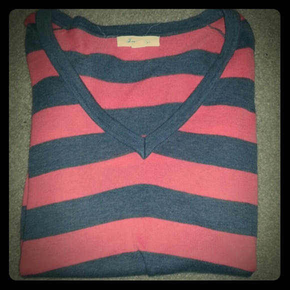 Adorable striped V-Neck sweater!