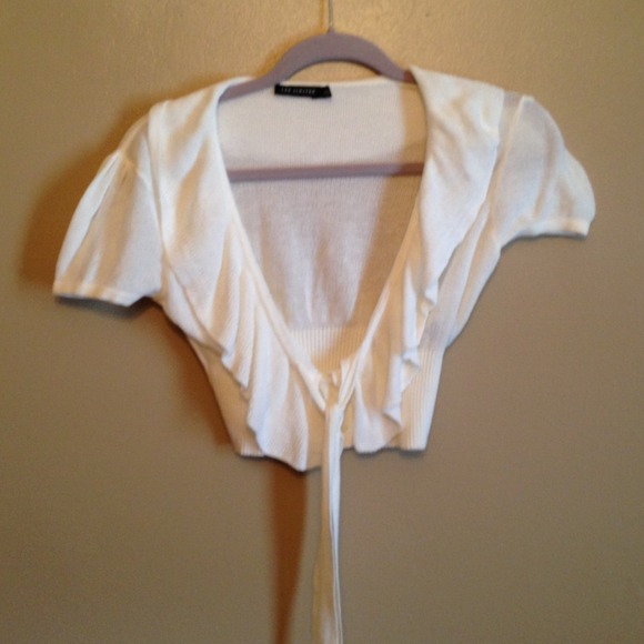 The Limited Crop Sweater. Size Medium