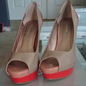 BCBG gorgeous nude and coral pumps!
