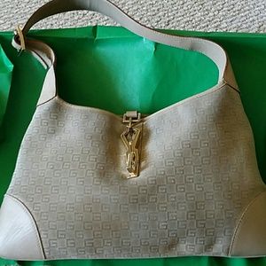 💯Auth. Gucci bag