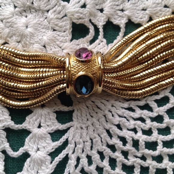 🎉🎉HP🎉🎉 5-12-14💫Beautiful Givenchy Choker