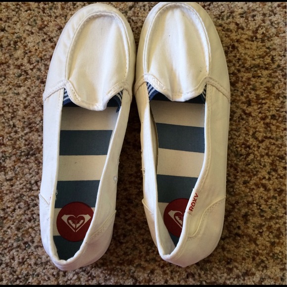 Roxy Shoes - NWOT Roxy Boat Shoes