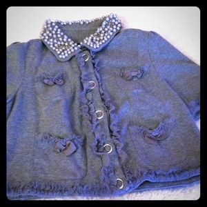 Short sleeved jacket. Short