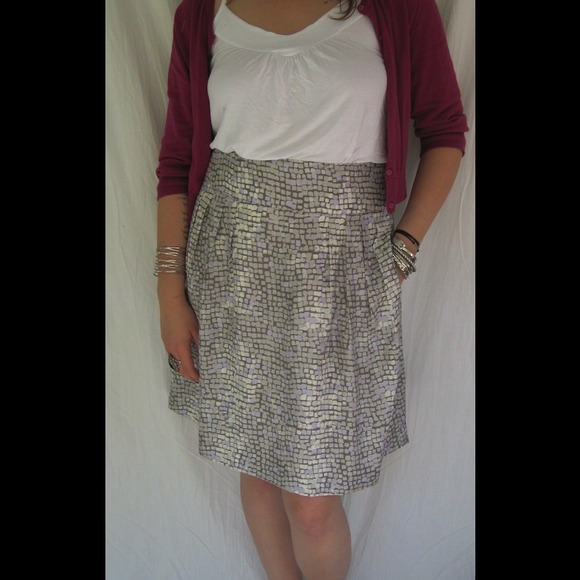 ⛔️SOLD⛔️Banana Republic Silk Pocket Multi Skirt - Picture 2 of 3