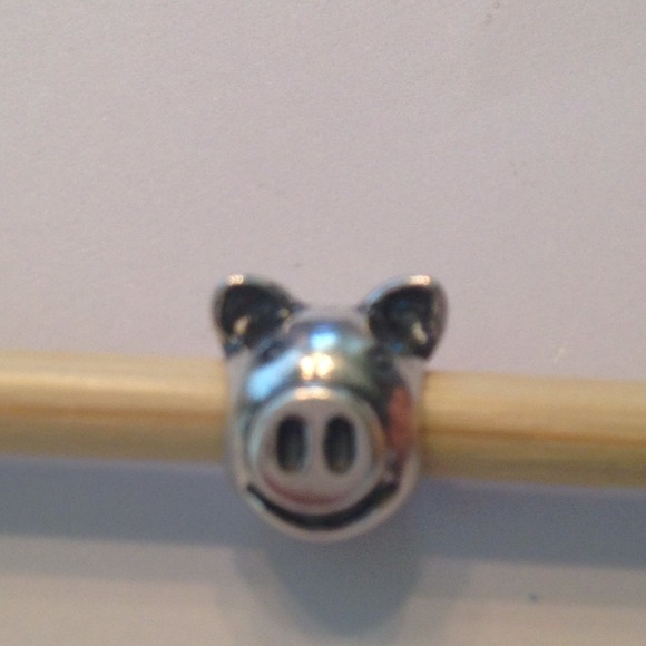 Until Mon - RARE and RETIRED Pandora Pig Head
