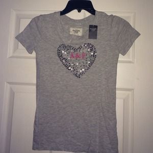 Abercrombie & Fitch T-shirt