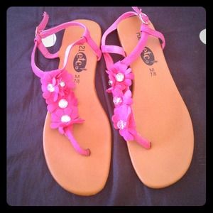 Rue21 sandals