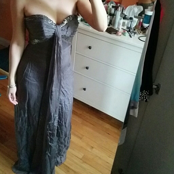 A.B.S gown - Picture 2 of 10