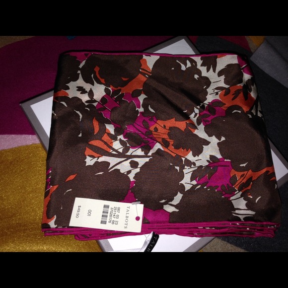 Talbots scarf - Picture 2 of 3