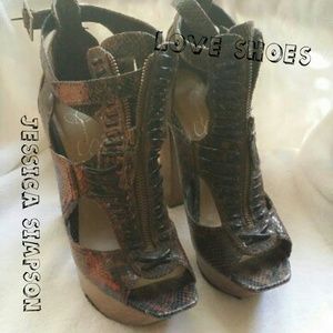💟SOLD💟Jessica Simpson Platforms