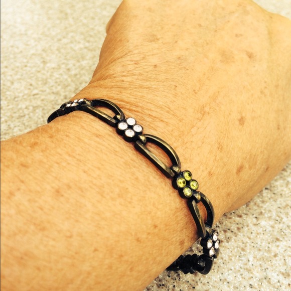 ☀️SALE 🌿Oil Rubbed Crystal Bronze Bracelet🌿 - Picture 2 of 3