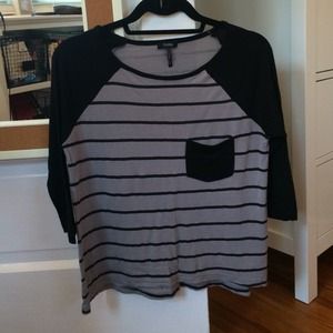 Striped quarter length sleeved pocket tee