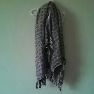 Purple and white fringe scarf