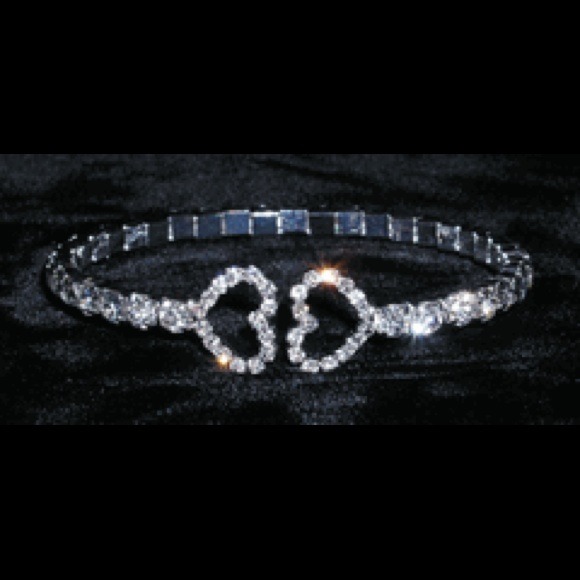Costume style bracelet