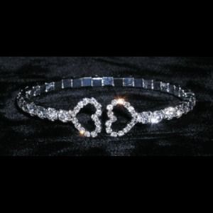 Costume style bracelet