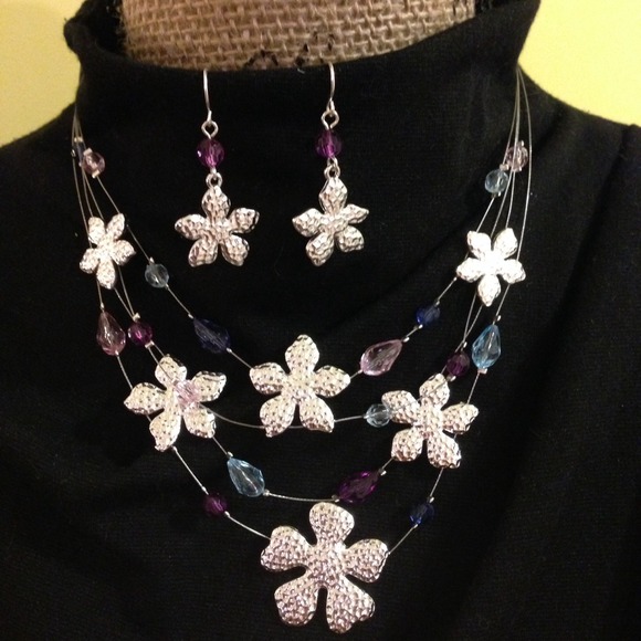 Necklace and Earrings Set