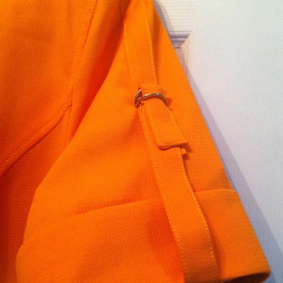 🔴REDUCED🔴orange button up front pleat coat dress - Picture 3 of 4