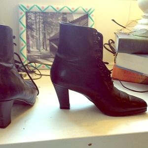 ON HOLD @clothesaturdoor