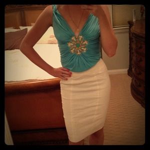 Gold leaf detail Sky top Medium