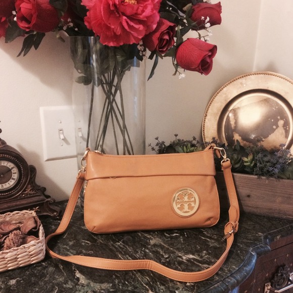 Crossbody mustard bag