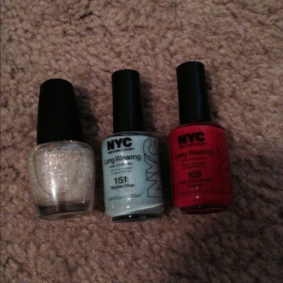 New nail polishes