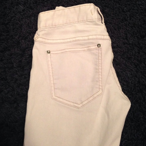 Free people capris! - Picture 4 of 4