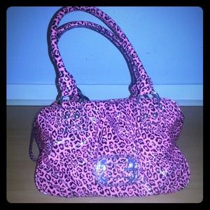Hot for summer! Pink leopard print handbag