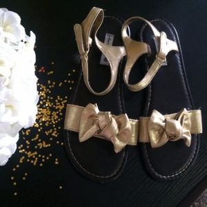 Gold american Eagle Sandals ‼️SOLD‼️