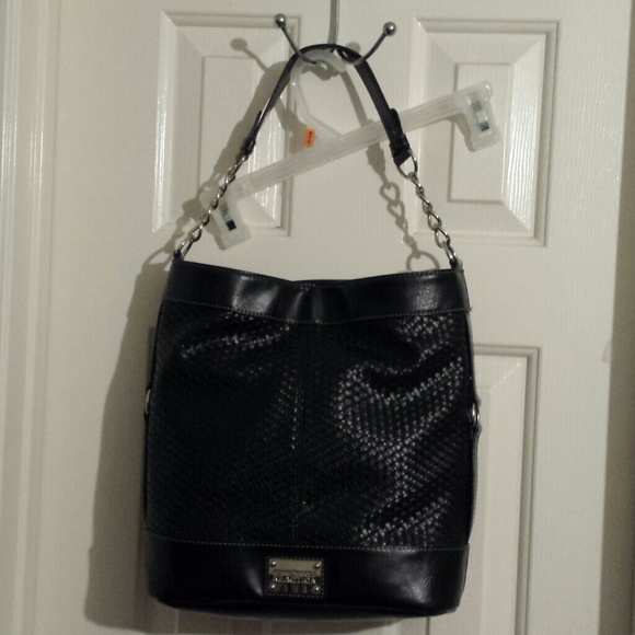 Kenneth Cole Reaction Handbag - Picture 1 of 4